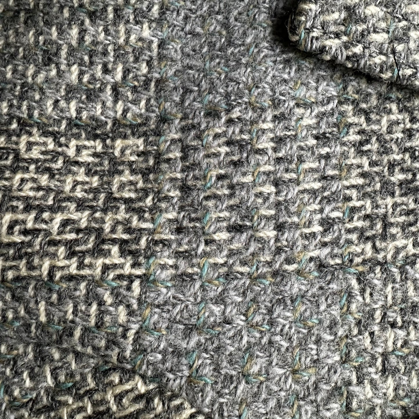 Vintage Tweed Belted Coat - Pure Wool - size M