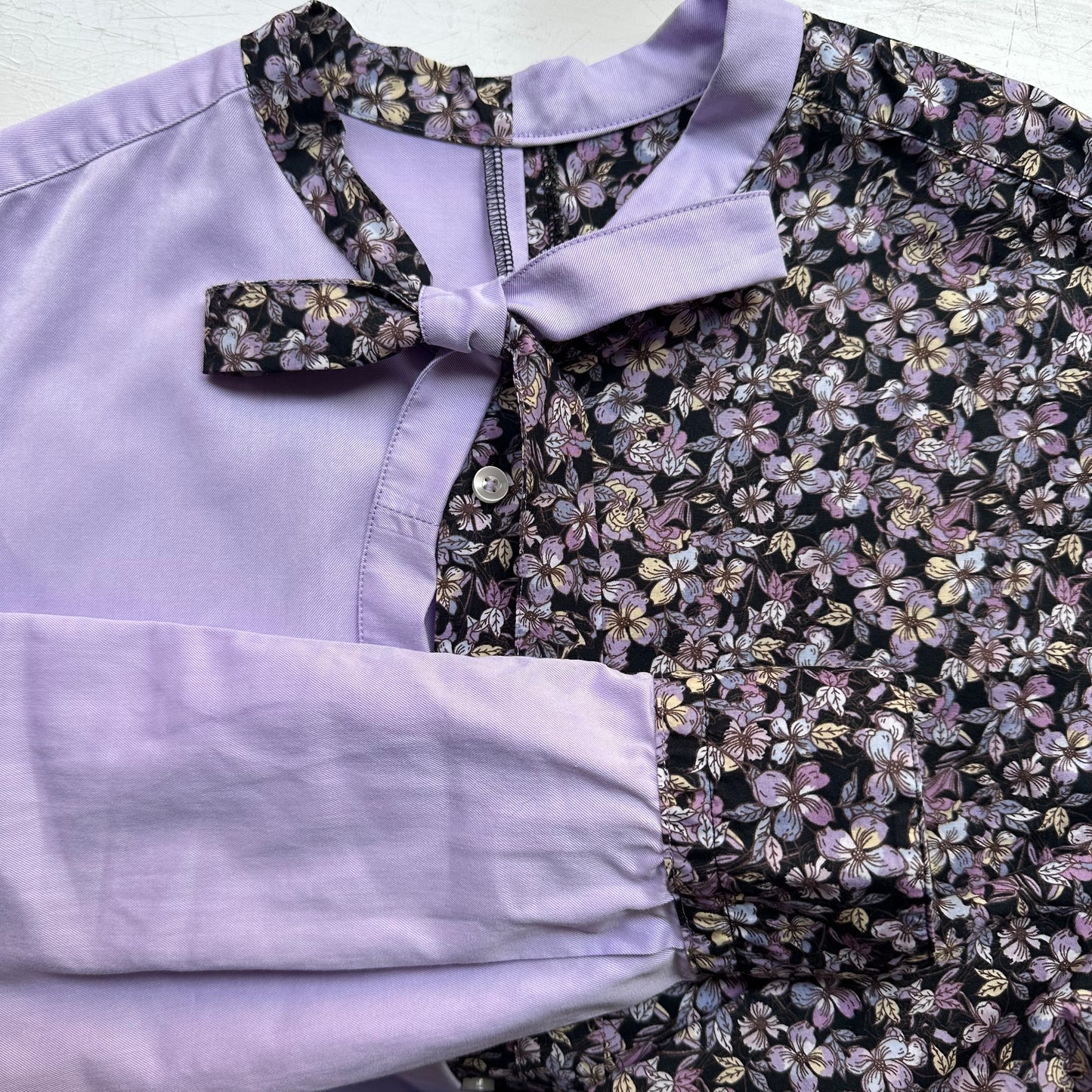 Contrasted Shirt lavender/flowers - Upcycled Shirt 36 - M, Cotton