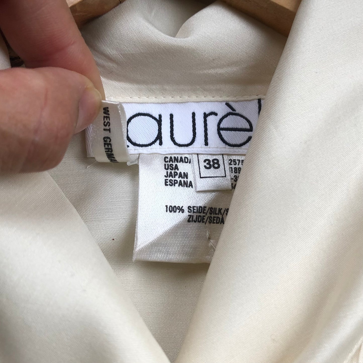 Vintage Laurèl Ivory Silk Blouse