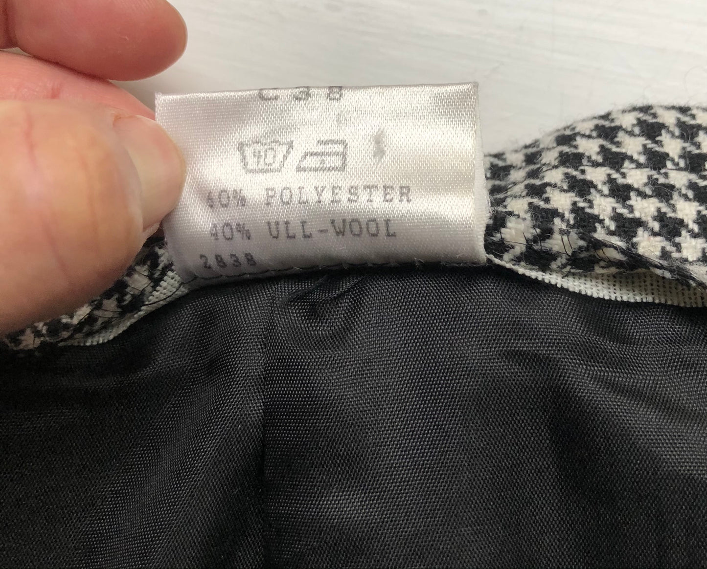 Vintage Houndstooth Pencil Skirt