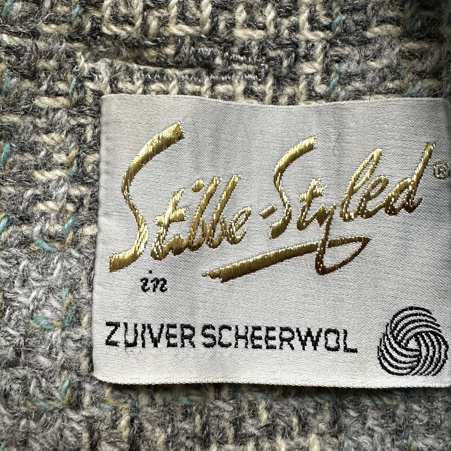 Vintage Tweed Belted Coat - Pure Wool - size M