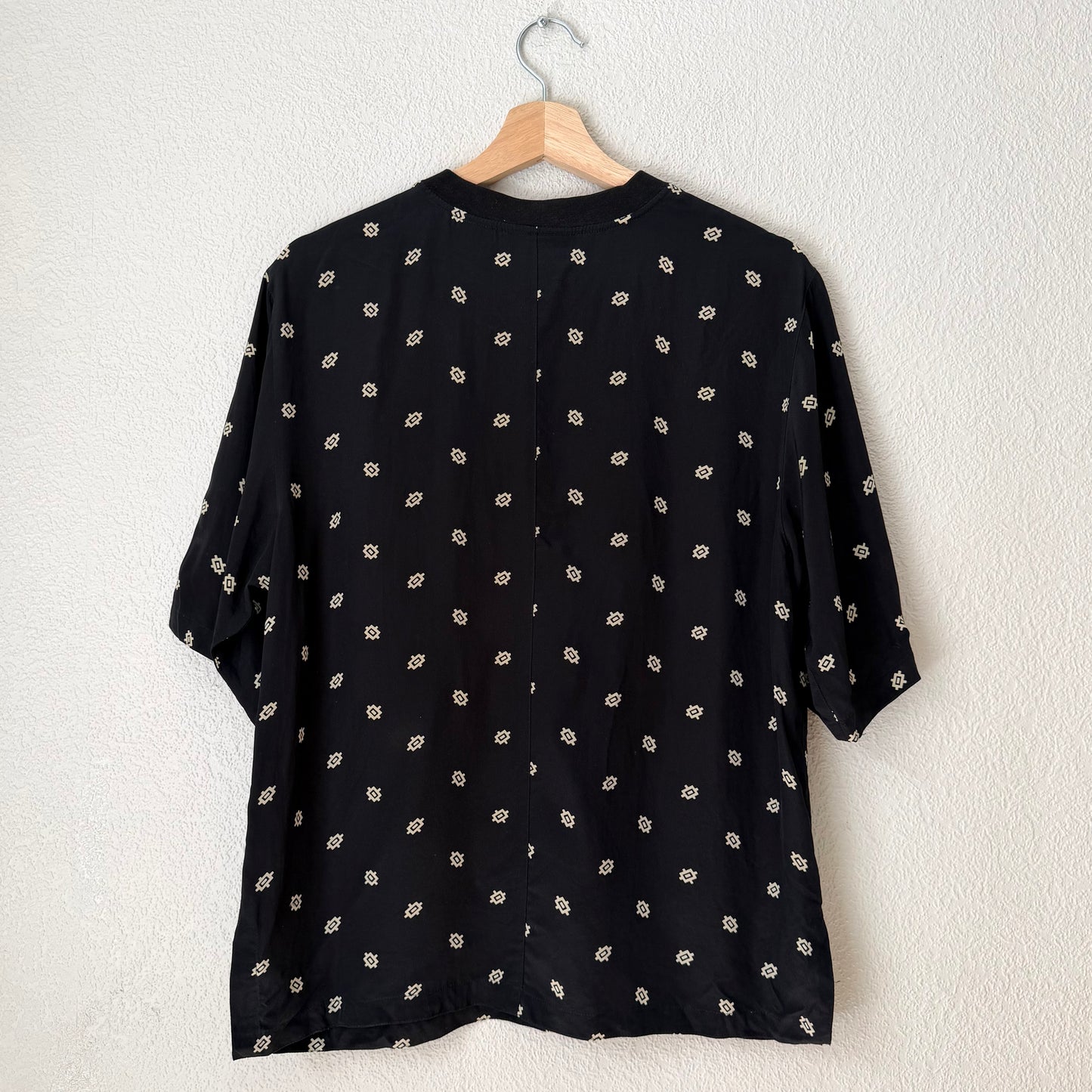 Black Print Silk T-Shirt - size M
