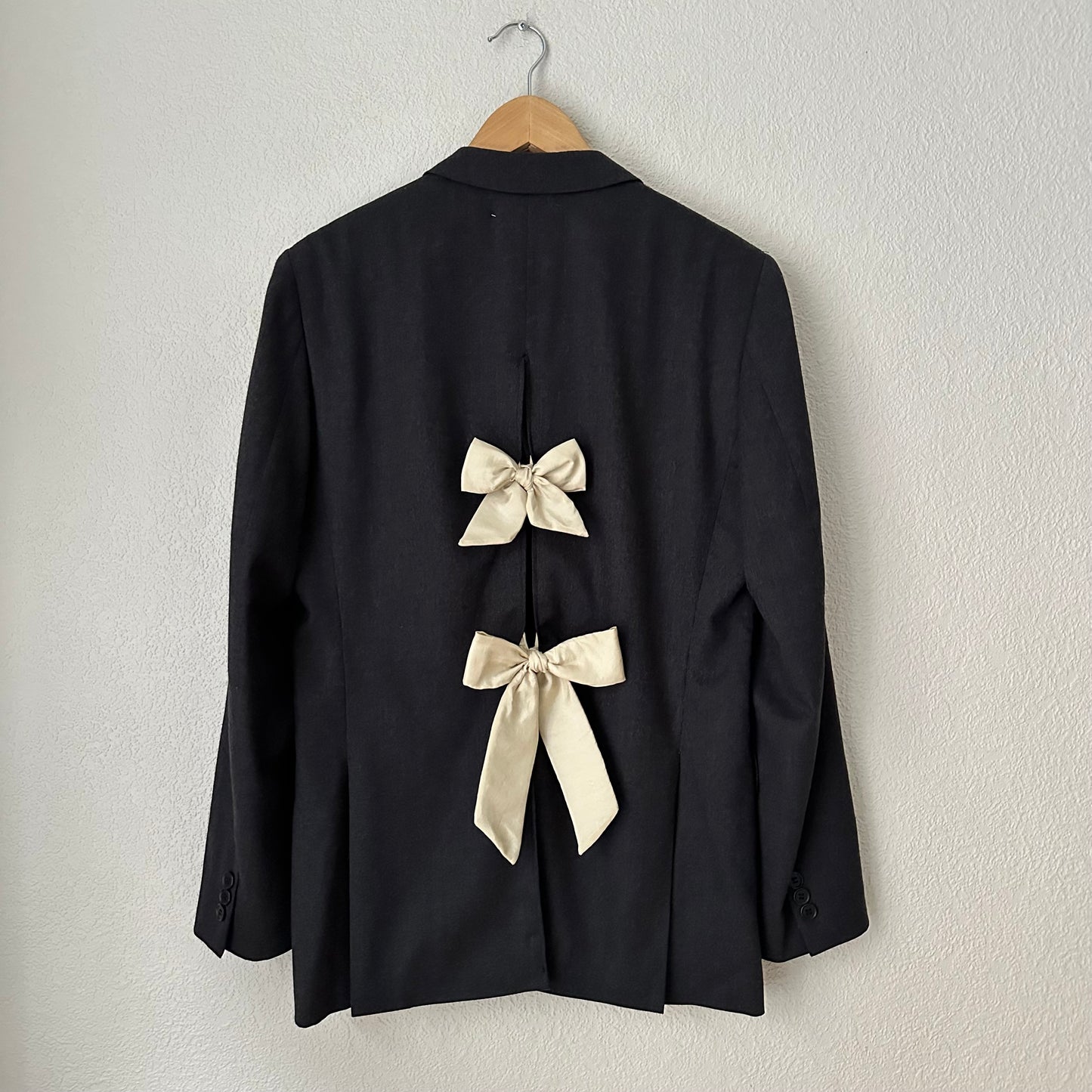 Upcycled Bow Blazer Dark Gray/Beige, Wool size S-M