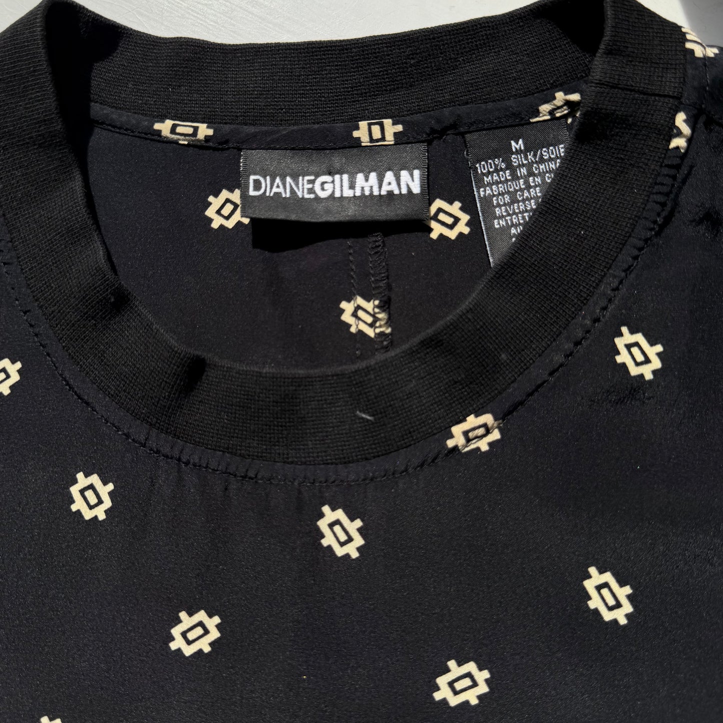 Black Print Silk T-Shirt - size M
