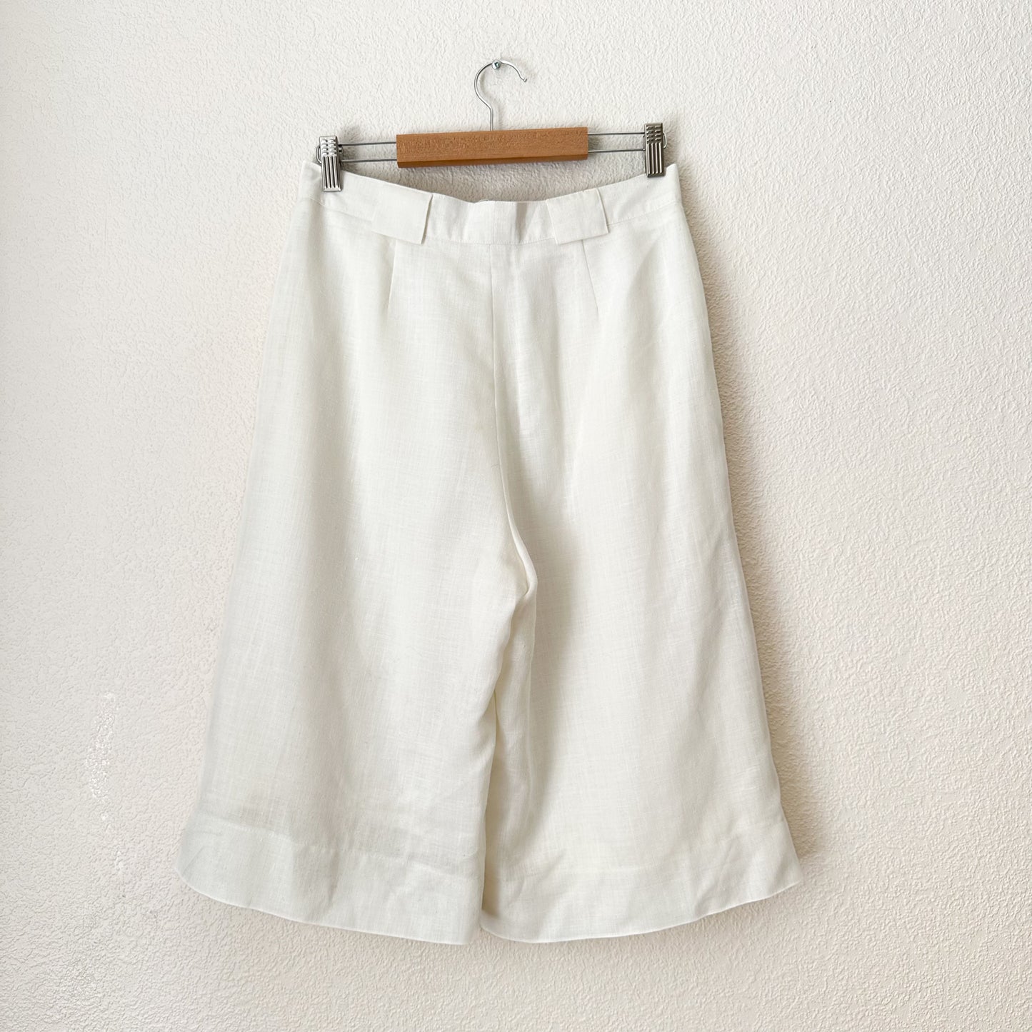 Vintage White Linen Blend Bermuda Shorts - Size S-M
