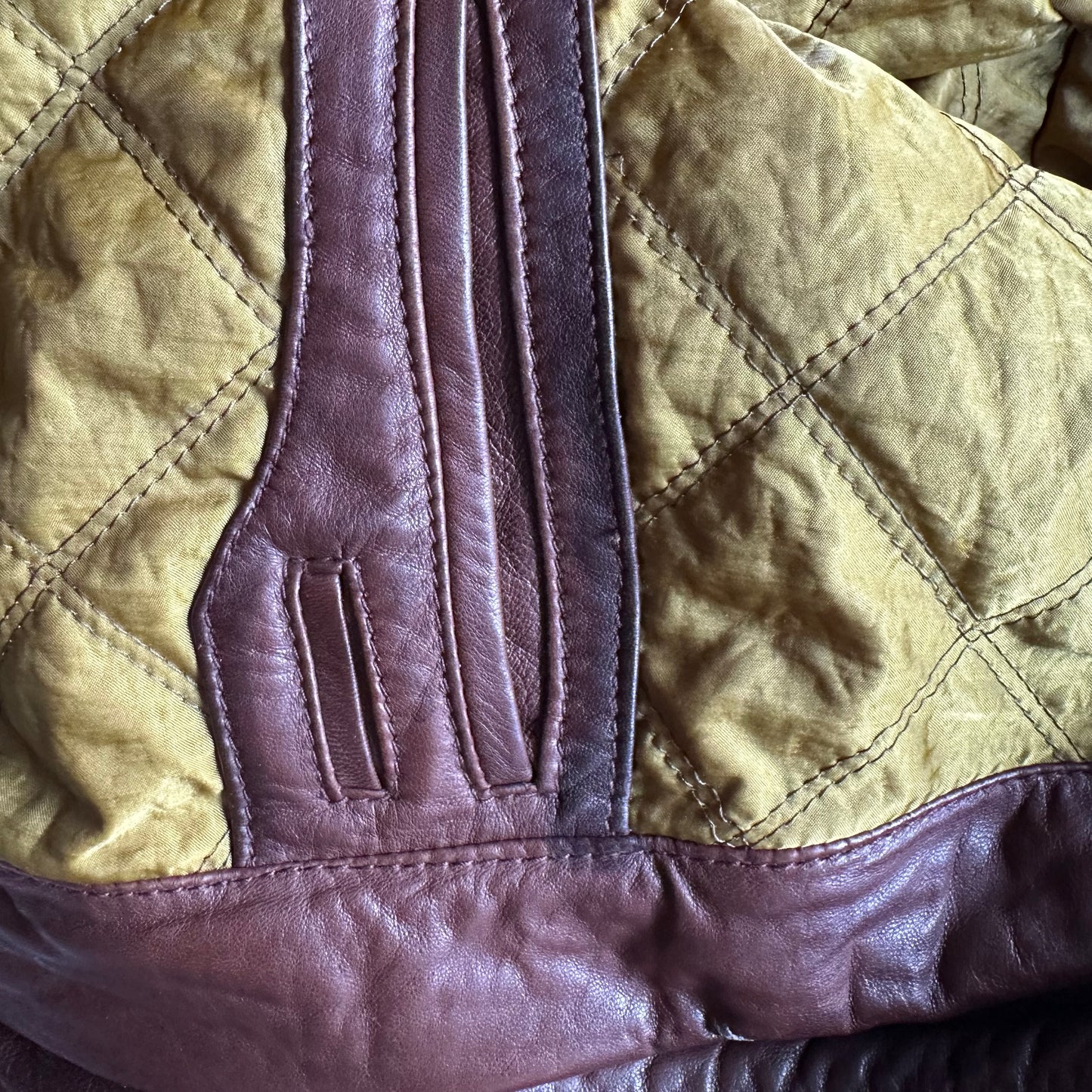 Vintage Hugo Boss Leather Bomber Jacket - size L