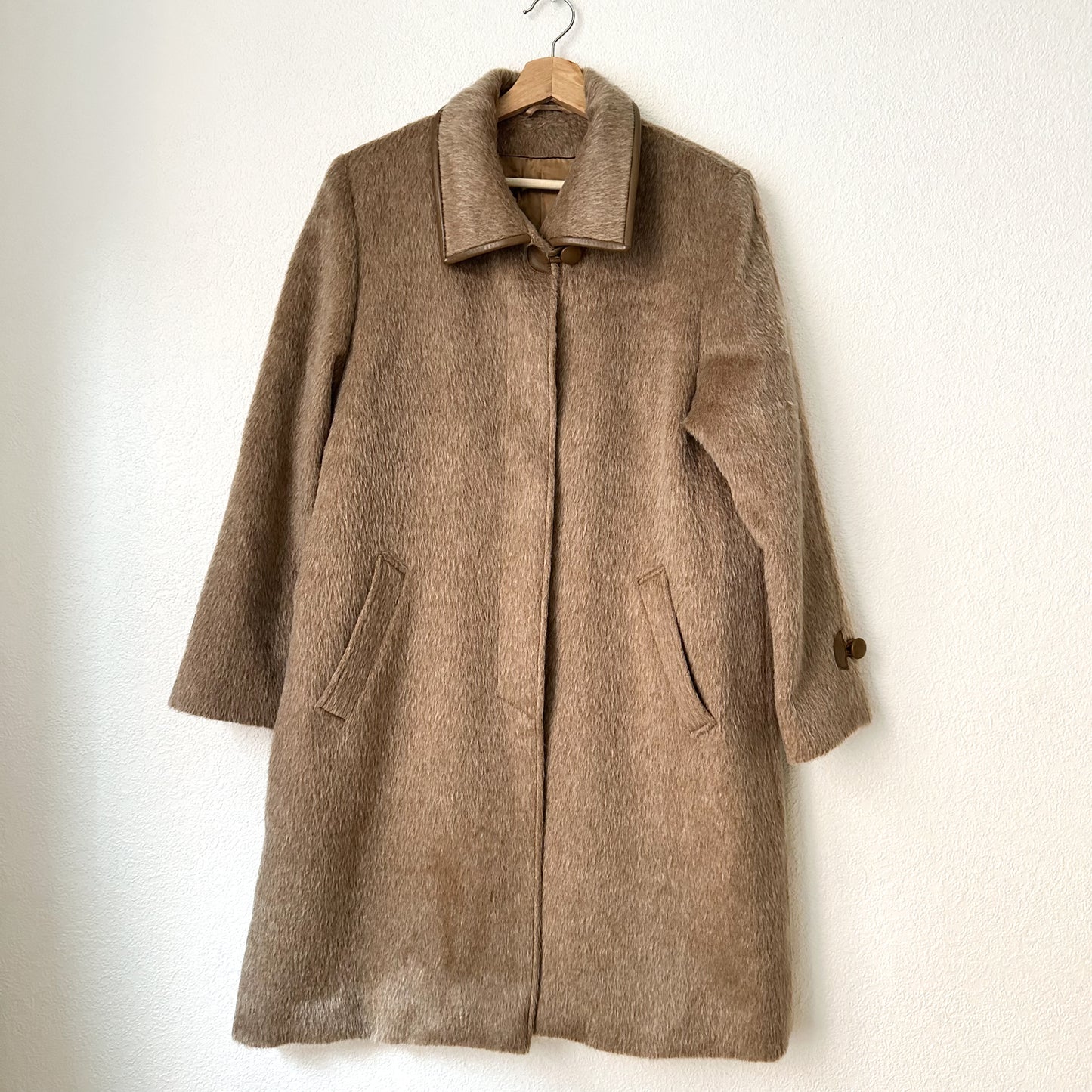Vintage Llama Coat - size S-M