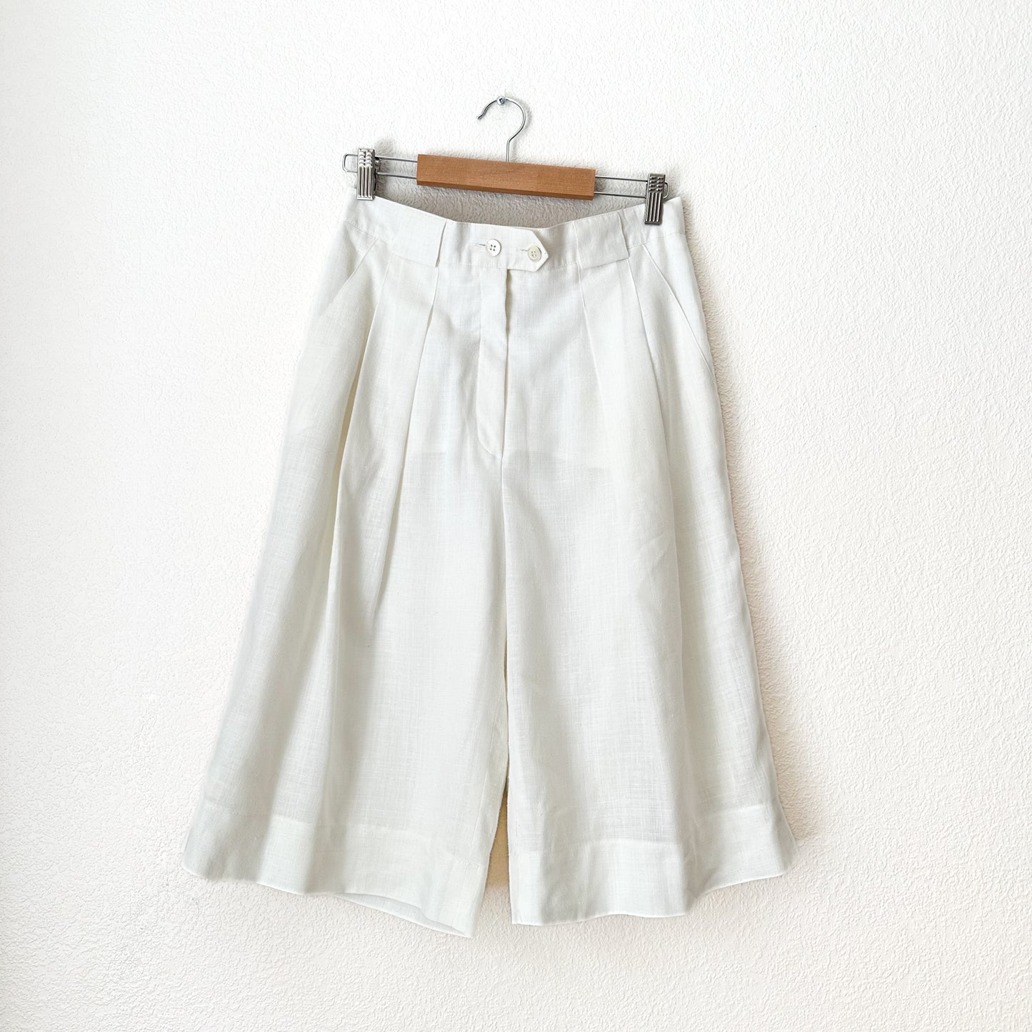 Vintage White Linen Blend Bermuda Shorts - Size S-M