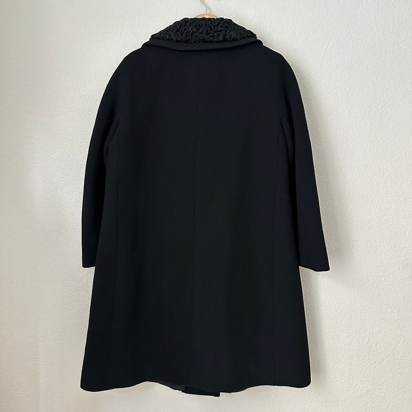 Vintage Black Coat - M - Astrakhan Collar