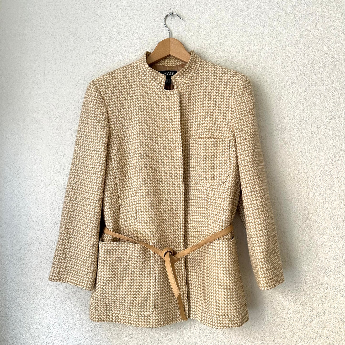 Vintage Beige Wool Belted Jacket - size 40