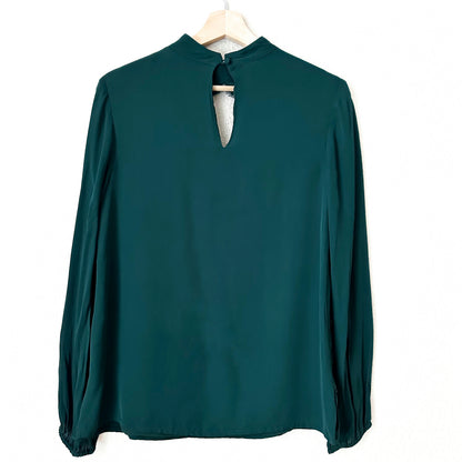 Green Silk Long sleeve Top - size M