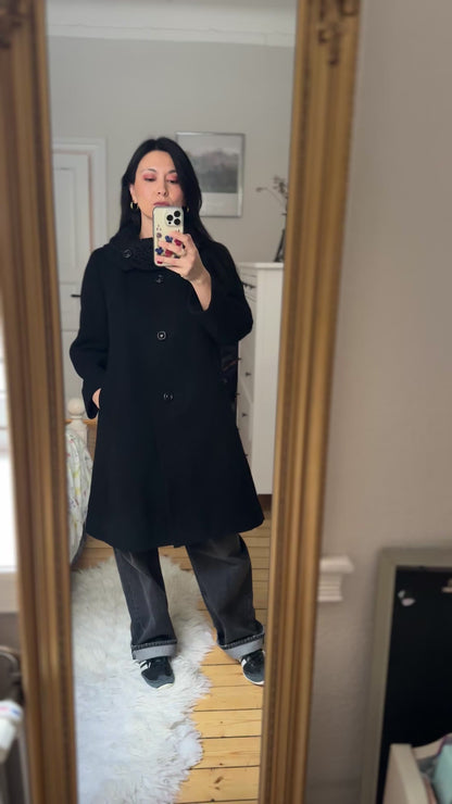 Vintage Black Coat - M - Astrakhan Collar