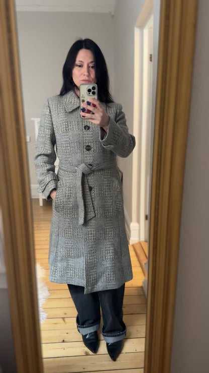 Vintage Tweed Belted Coat - Pure Wool - size M