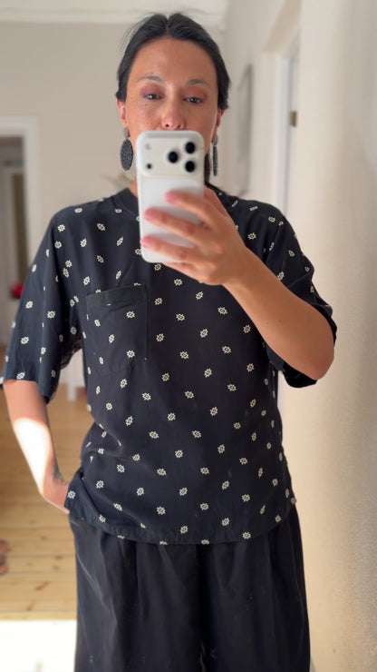 Black Print Silk T-Shirt - size M