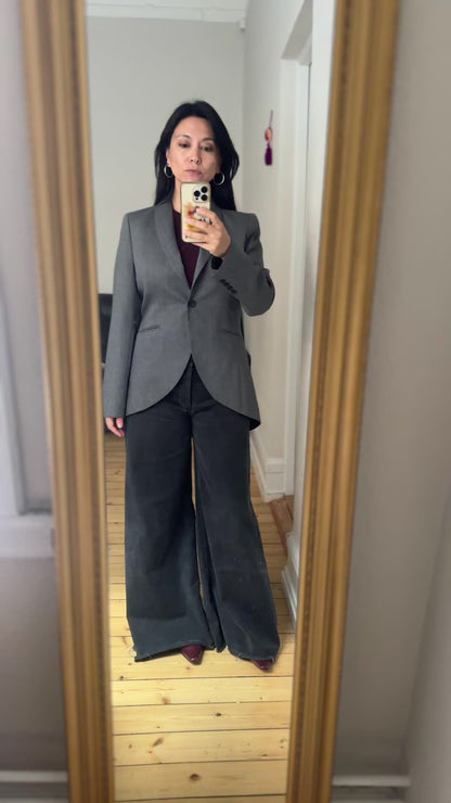 Hourglass Gray Wool Blazer - size 40