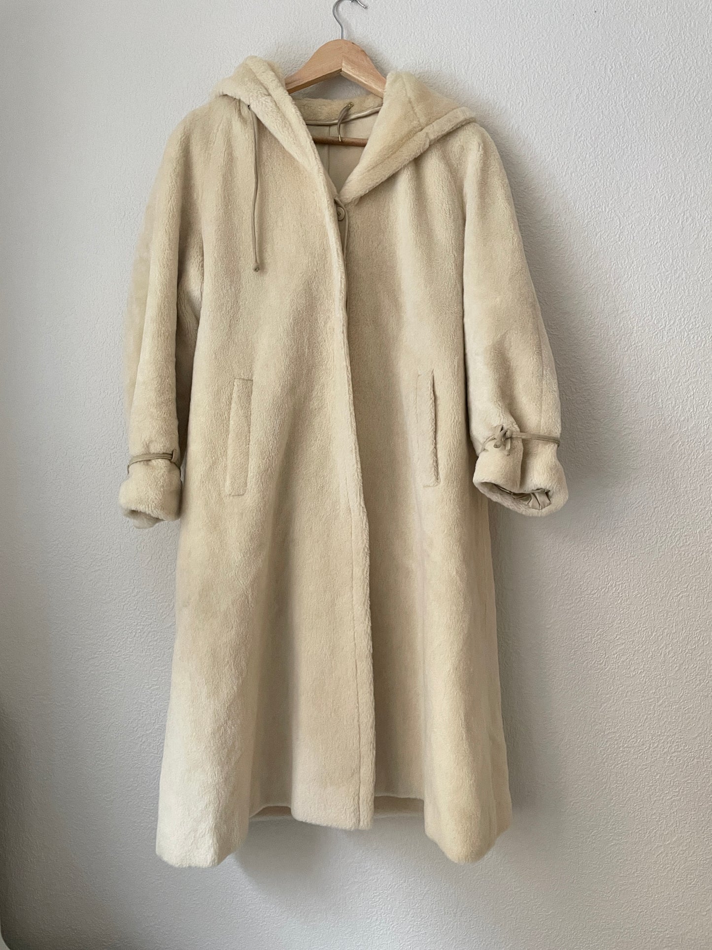 Vintage Off White Teddy Coat - Llama Mohair - Hucke