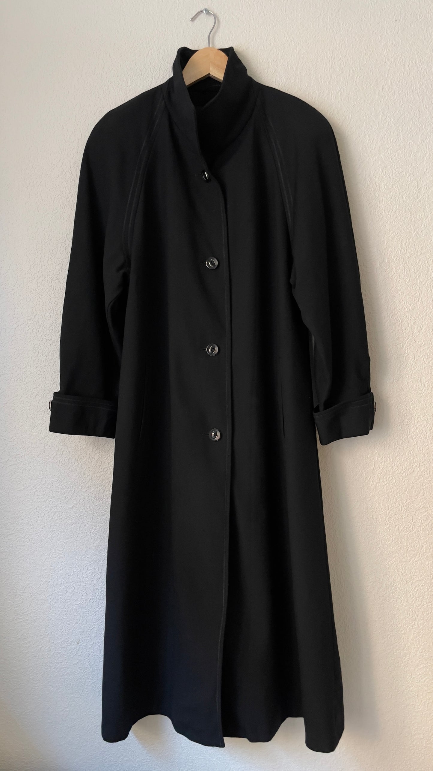 Vintage Black Coat - Kärner